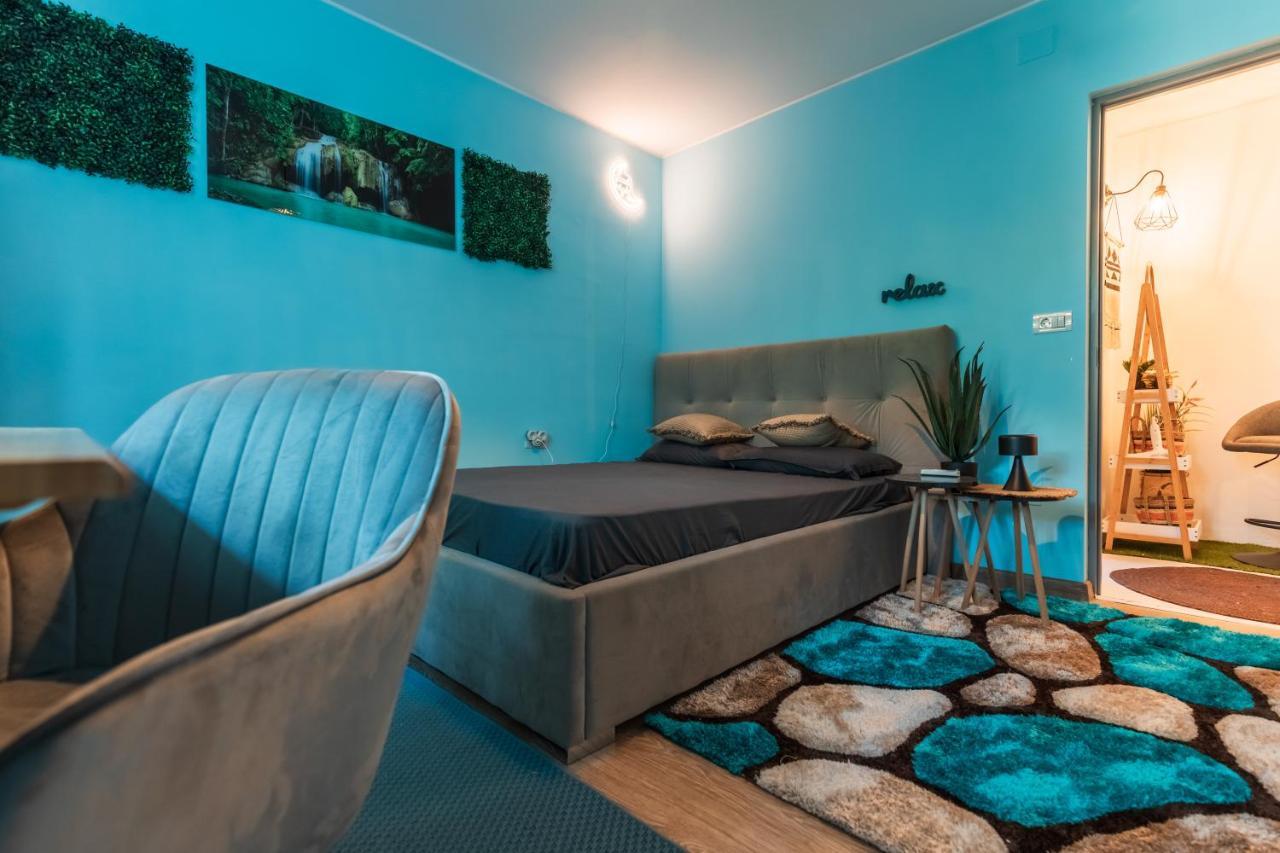 Jungle Apartment 15 Min Walk To Beach & Downtown Constanţa Eksteriør bilde