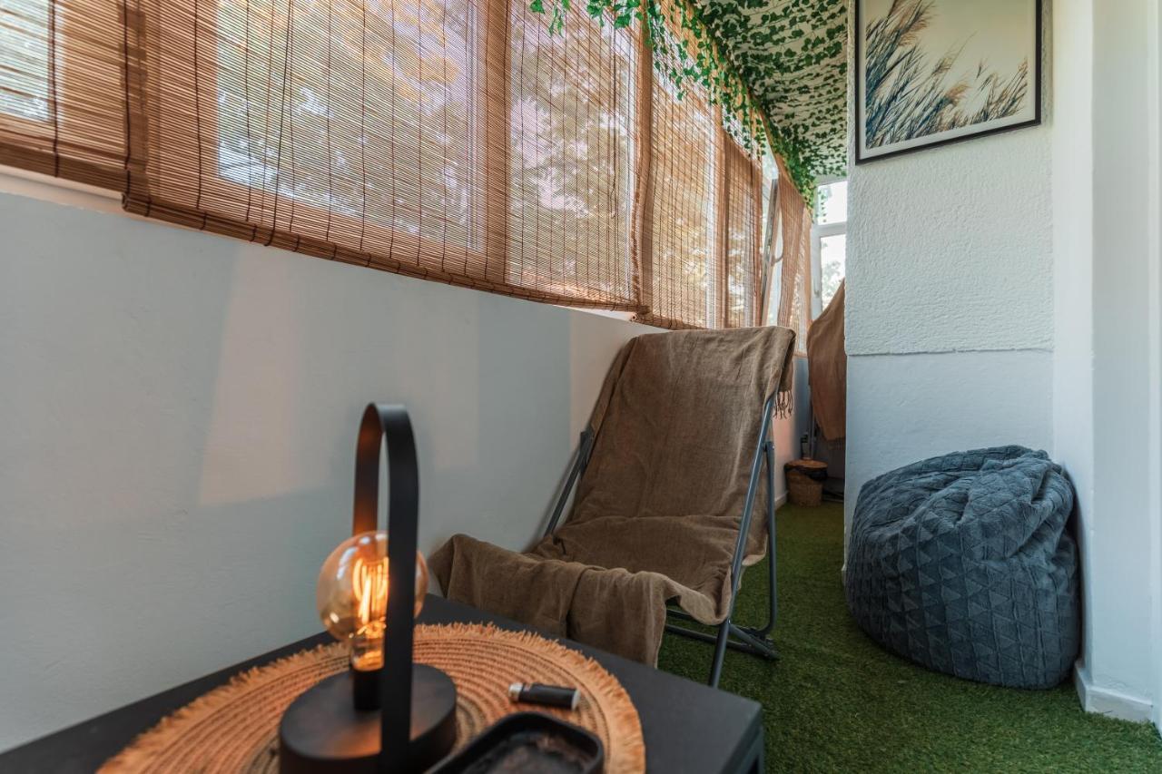 Jungle Apartment 15 Min Walk To Beach & Downtown Constanţa Eksteriør bilde